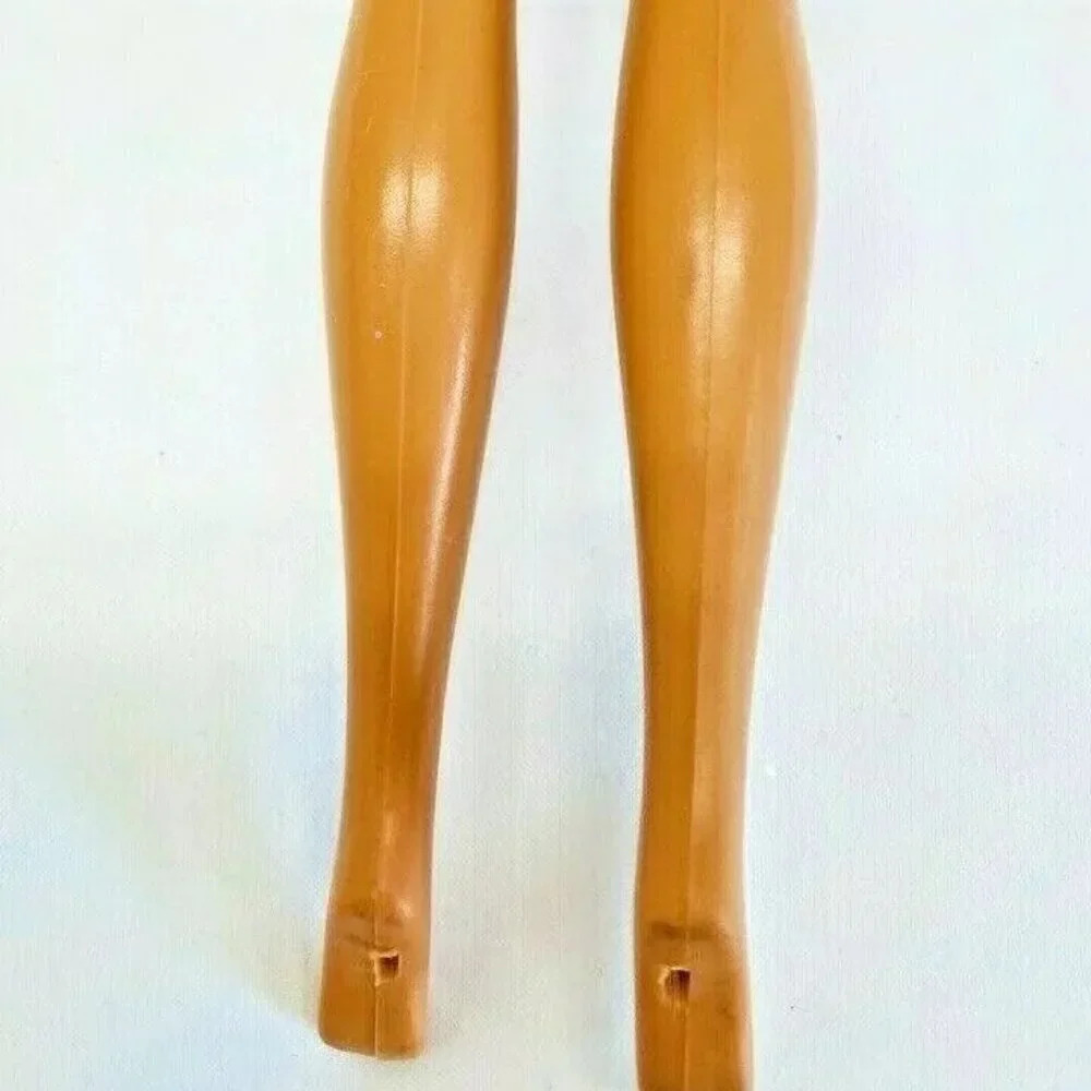 MATTEL BARBIE Doll Long Blonde Hair Blue Eyes Two Piece Outfit 12" Tall Used - Picture 10 of 11